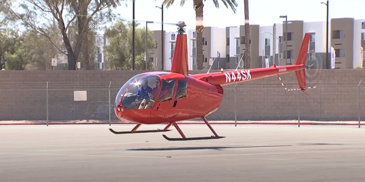 Navigating crowded skies above the Las Vegas Strip Navigating crowded skies above the Las Vegas Strip