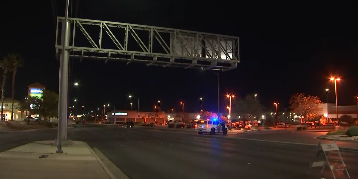 Henderson police investigating after person found lying in roadway; closes Marks Street Henderson police investigating after person found lying in roadway; closes Marks Street