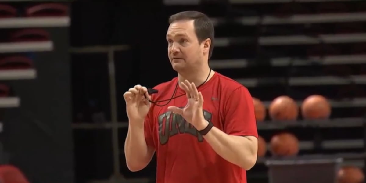 UNLV fires men’s basketball coach UNLV fires men’s basketball coach