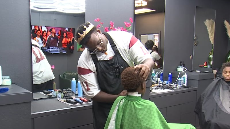 Las Vegas Raiders offer free back-to-school haircuts and beautician ...