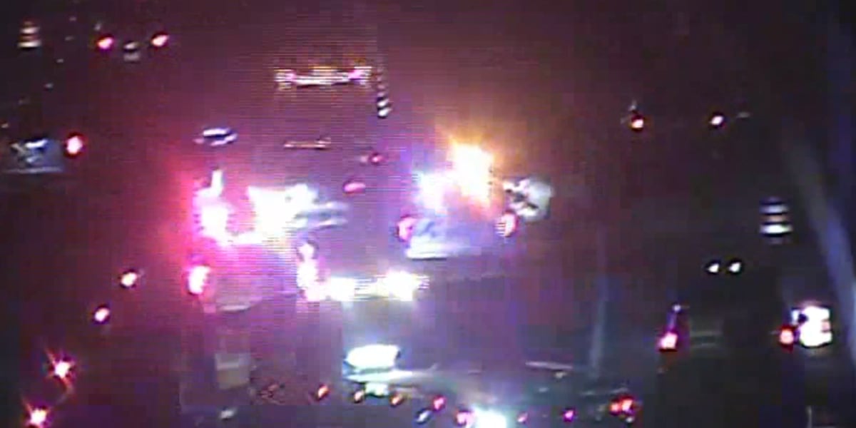 Partial road closure along 215 in South Las Vegas Valley following crash Partial road closure along 215 in South Las Vegas Valley following crash