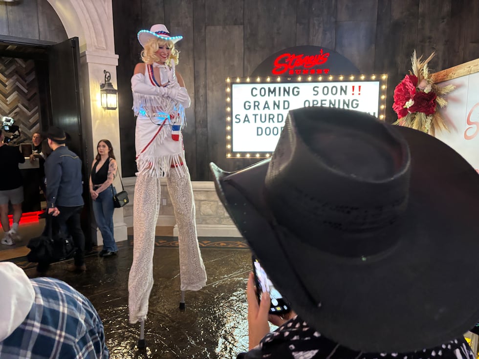 New Stoney’s opens at Sunset Station, bringing country nights to Henderson