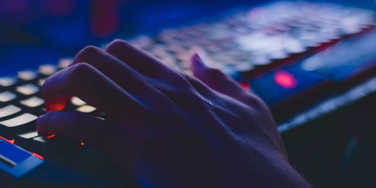 Report: Las Vegas man told officers he posted antisemitic threats online daily Report: Las Vegas man told officers he posted antisemitic threats online daily