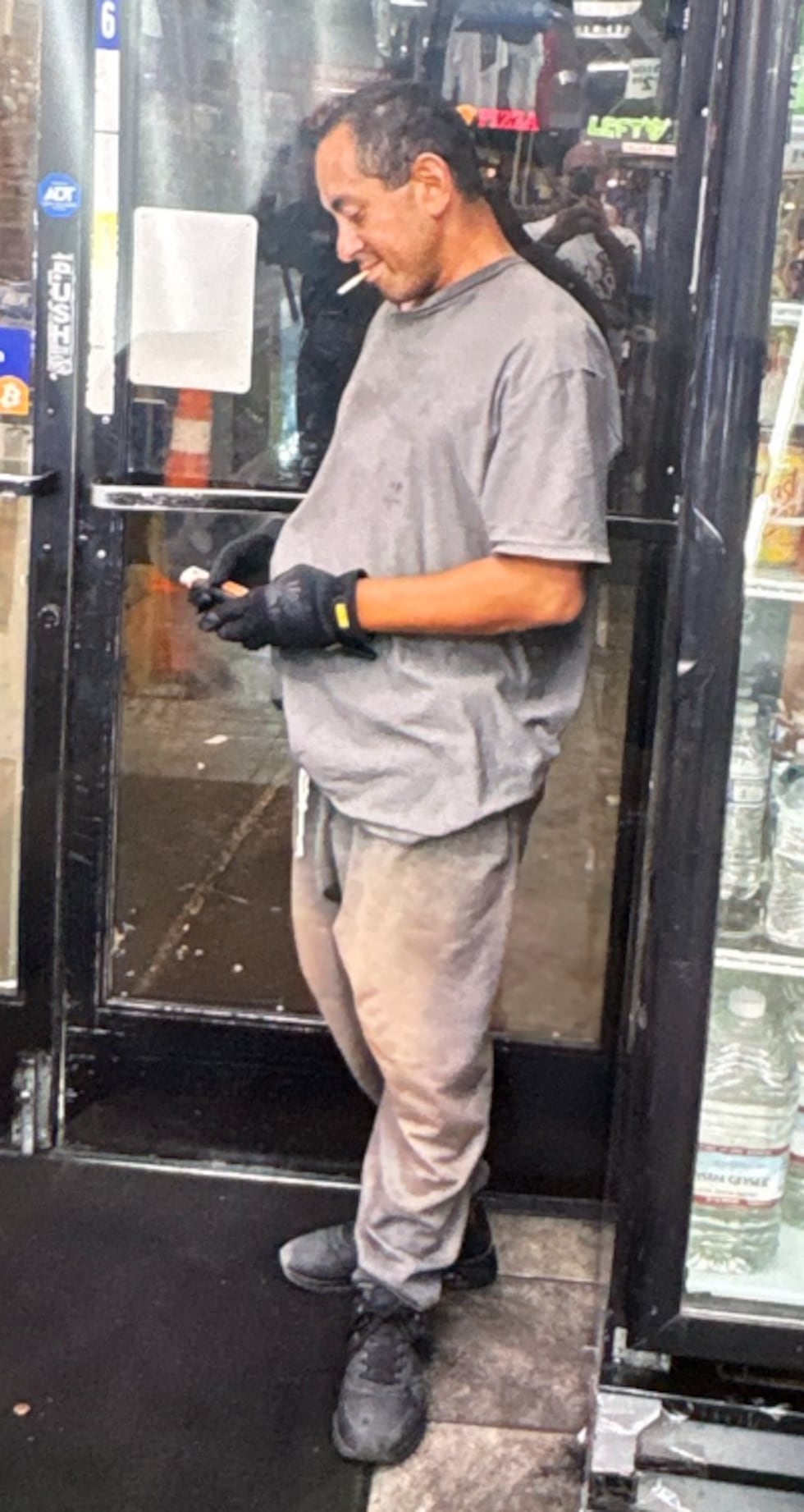 Las Vegas police are asking for help identifying a man who pulled a weapon on store employees...