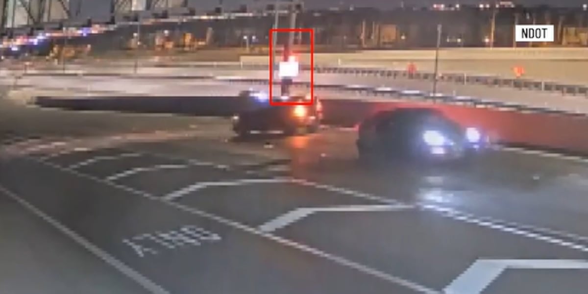 NDOT names locations of 12 new wrong-way driver alert systems in Las Vegas Valley NDOT names locations of 12 new wrong-way driver alert systems in Las Vegas Valley