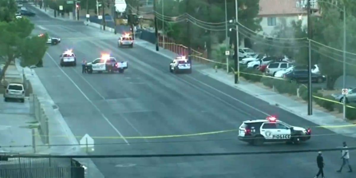 Las Vegas police investigate shooting inside business in central valley Las Vegas police investigate shooting inside business in central valley