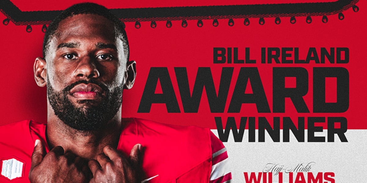 Former UNLV quarterback Williams named winner of Ireland Award