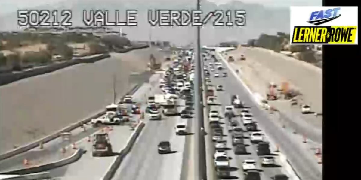 Crash closes Henderson off-ramp from 215 beltway Crash closes Henderson off-ramp from 215 beltway