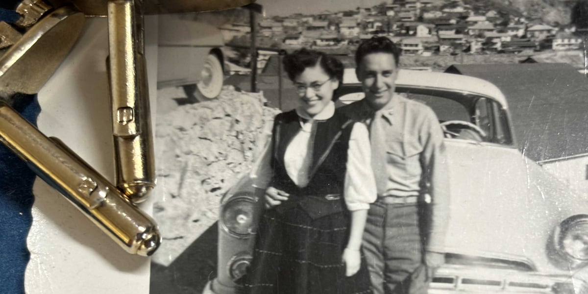 Cufflinks, old photo found in stolen vehicle in Las Vegas Cufflinks, old photo found in stolen vehicle in Las Vegas