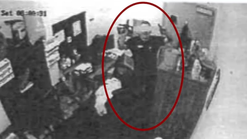 A security guard shot a kitchen employee in the chest at Atomic Golf and barricaded himself...