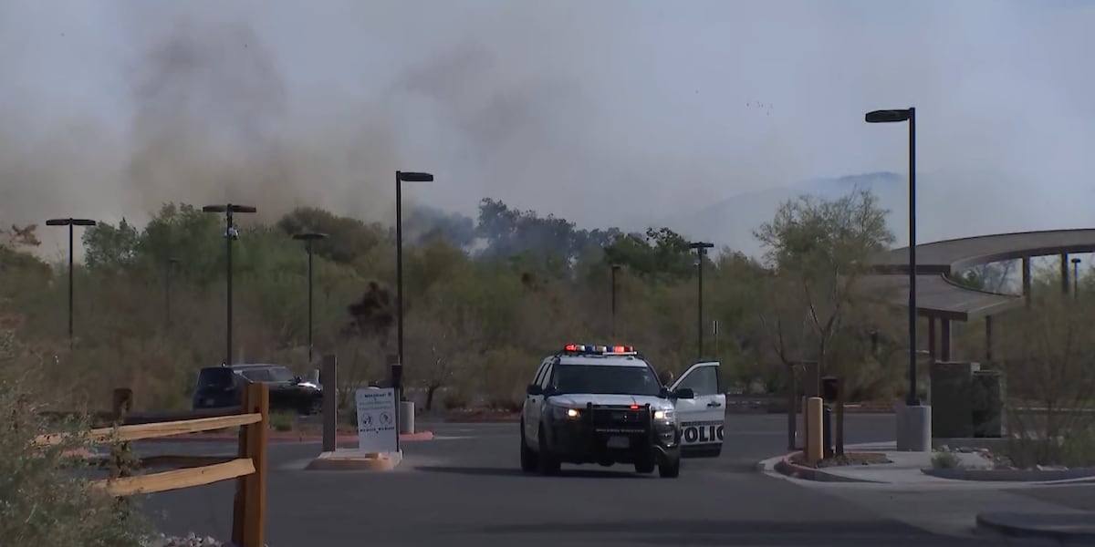 LIVE: Clark County firefighters respond to fire at Wetlands Park LIVE: Clark County firefighters respond to fire at Wetlands Park
