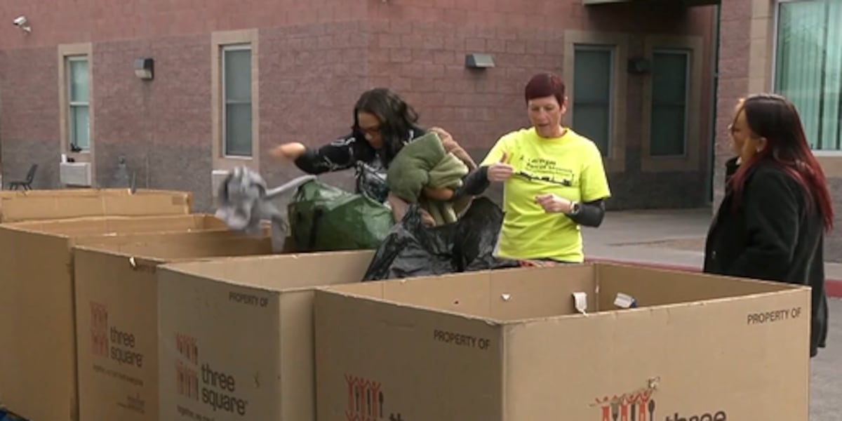 Las Vegas Rescue Mission hosts emergency coat and blanket drive Las Vegas Rescue Mission hosts emergency coat and blanket drive