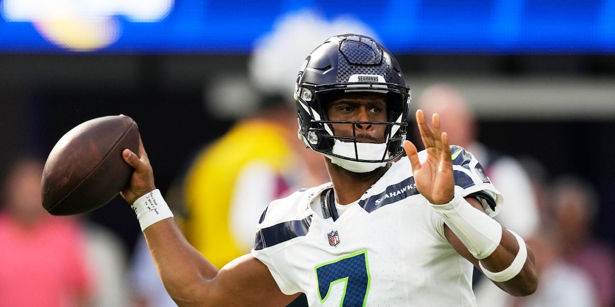 Las Vegas Raiders, Geno Smith agree to M contract extension, reports say Las Vegas Raiders, Geno Smith agree to M contract extension, reports say