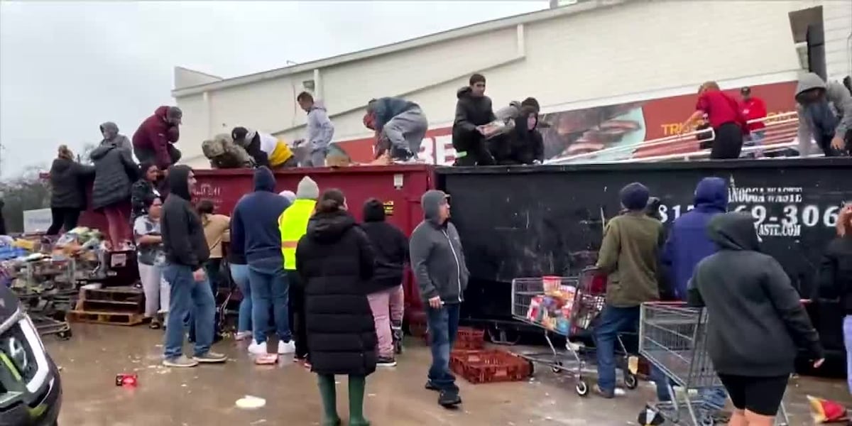 Boston Food Riots Fight breaks out at grocery store after free food hoax, police say