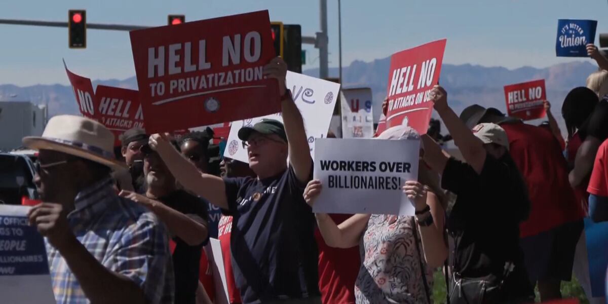 Las Vegas rally calls to keep USPS public amid federal cuts Las Vegas rally calls to keep USPS public amid federal cuts