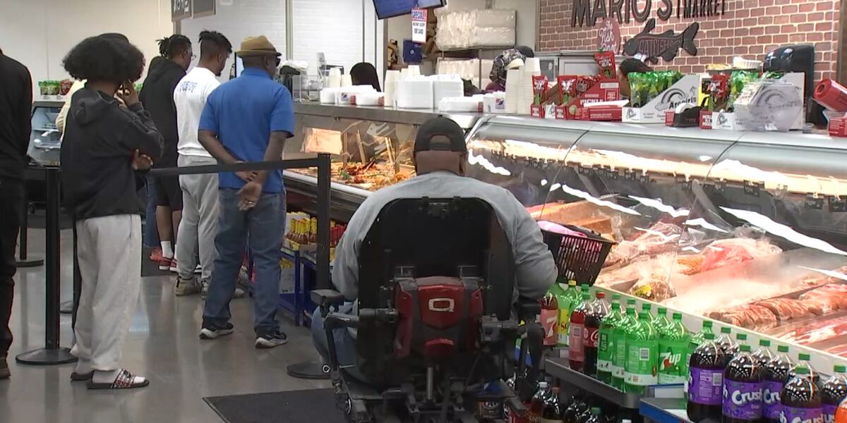 Las Vegas grocery store increases security amid SNAP benefit concerns Las Vegas grocery store increases security amid SNAP benefit concerns