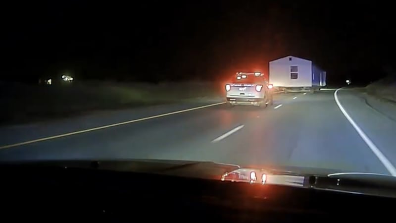 Excelsior Springs Police released video of a pursuit involving a mobile home on Thanksgiving...