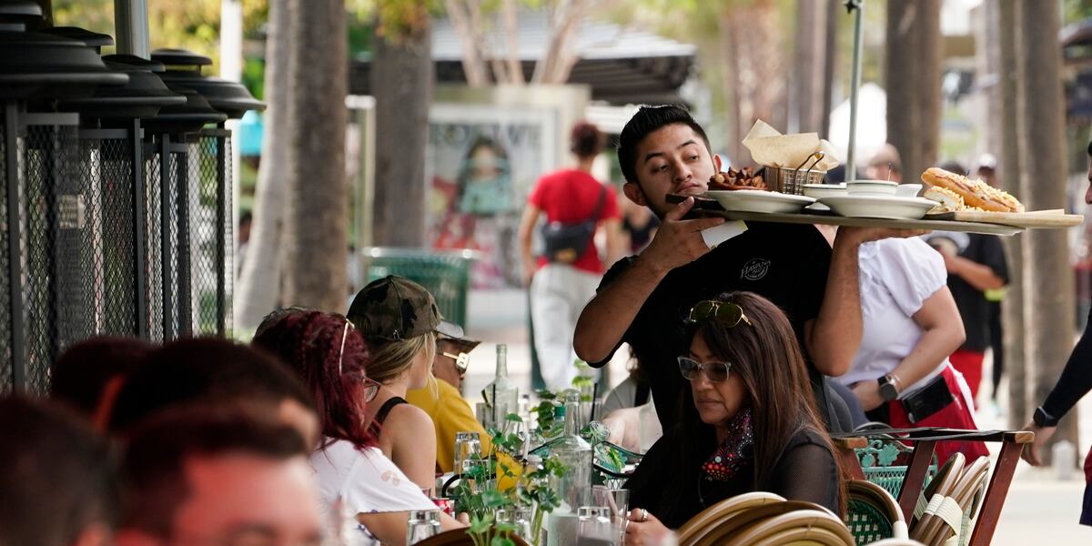 Who qualifies for ‘no tax on tips’ and what counts as a tip? Here are the new rules Who qualifies for ‘no tax on tips’ and what counts as a tip? Here are the new rules