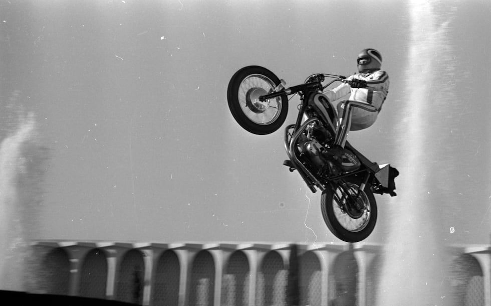 Colby Raha Crash Colby Raha to jump Caesars Palace fountains, continuing Vegas stunt legacy