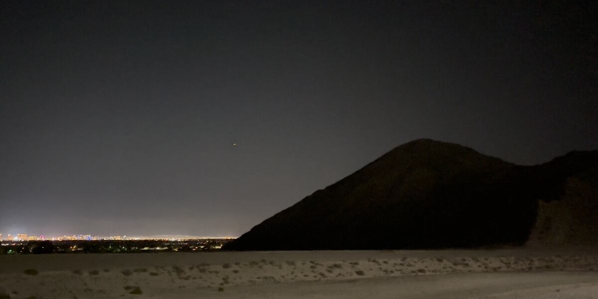 Residents continue debate over night lights as Las Vegas looks towards regulations Residents continue debate over night lights as Las Vegas looks towards regulations