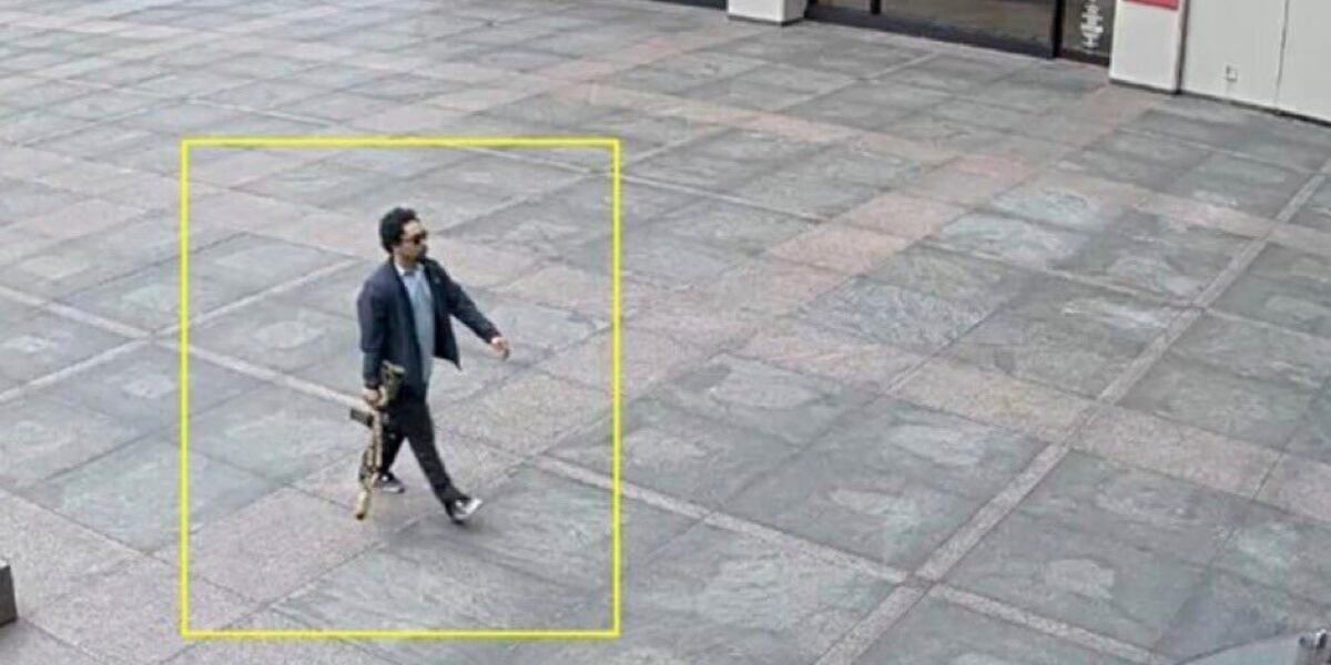 NYC gunman bought rifle from Las Vegas supervisor legally, attorneys say NYC gunman bought rifle from Las Vegas supervisor legally, attorneys say