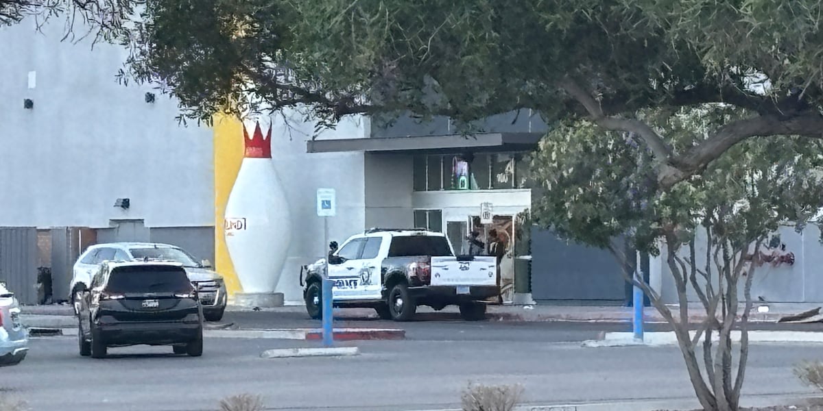 Juveniles livestreamed ‘takeover’ at Las Vegas mall, police say Juveniles livestreamed ‘takeover’ at Las Vegas mall, police say