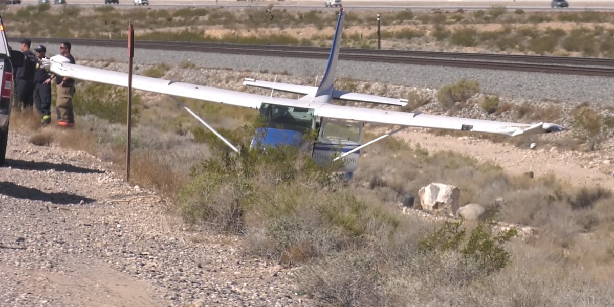 1 hurt after small plane crashes south of Las Vegas Valley 1 hurt after small plane crashes south of Las Vegas Valley