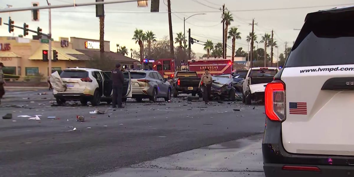 2 victims identified in deadly 12-car crash in Northwest Valley 2 victims identified in deadly 12-car crash in Northwest Valley