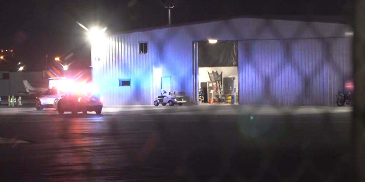 Helicopter crashes into vehicle at North Las Vegas Airport Helicopter crashes into vehicle at North Las Vegas Airport