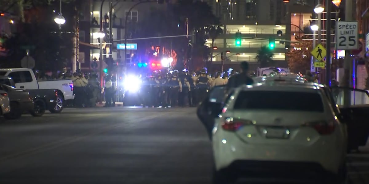 LVMPD deputy chief details circumstances surrounding downtown Las Vegas police action LVMPD deputy chief details circumstances surrounding downtown Las Vegas police action