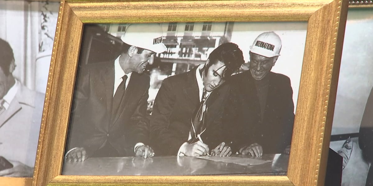 On This Day in History: Elvis Presley broke attendance records at Las Vegas hotel