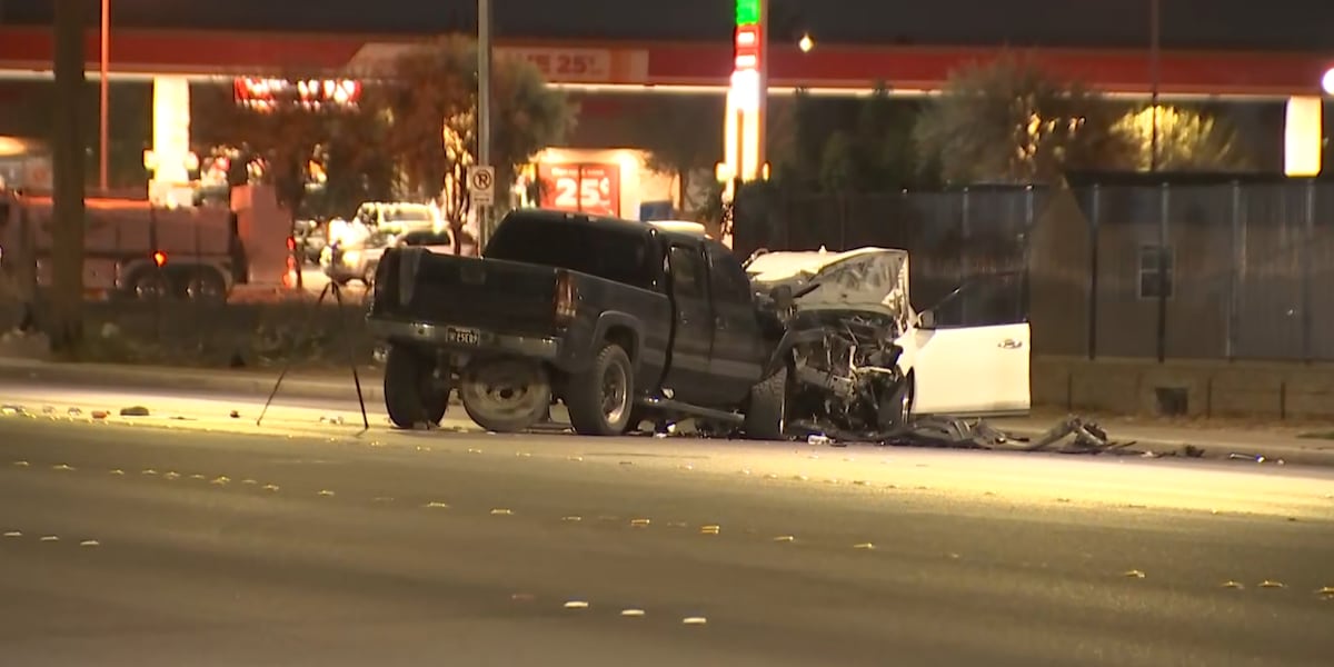 Northeast valley collision causes road closure, Las Vegas police investigating