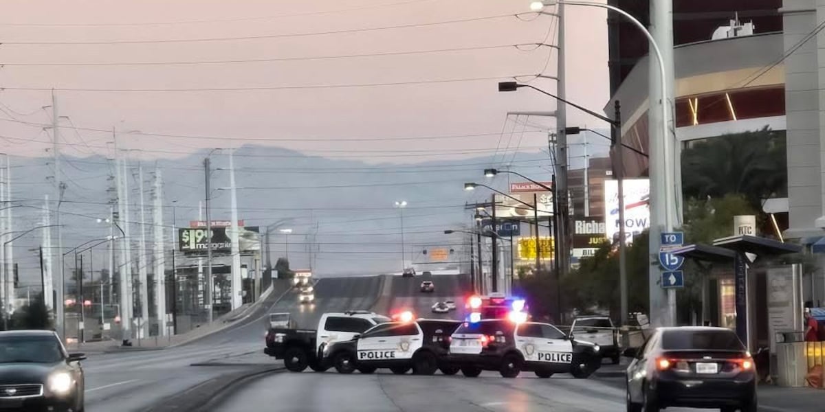 Police activity blocks lanes east of Las Vegas Strip Police activity blocks lanes east of Las Vegas Strip