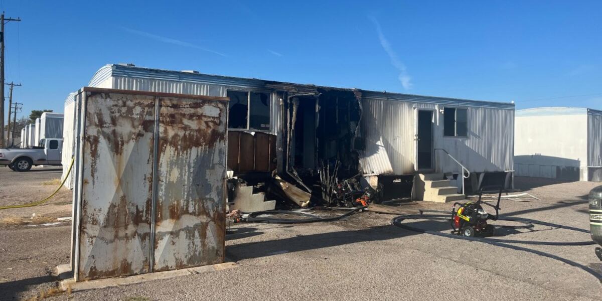 Two people suffer injuries after northeast Las Vegas fire Two people suffer injuries after northeast Las Vegas fire