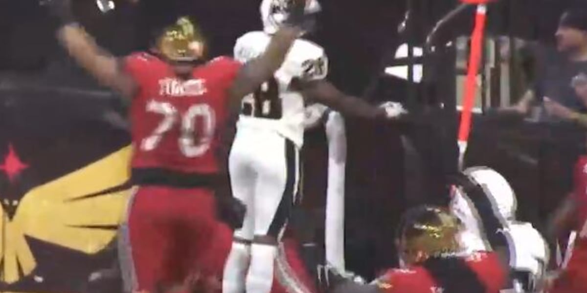 Vegas Knight Hawks earn first win against Arizona in 10 meetings