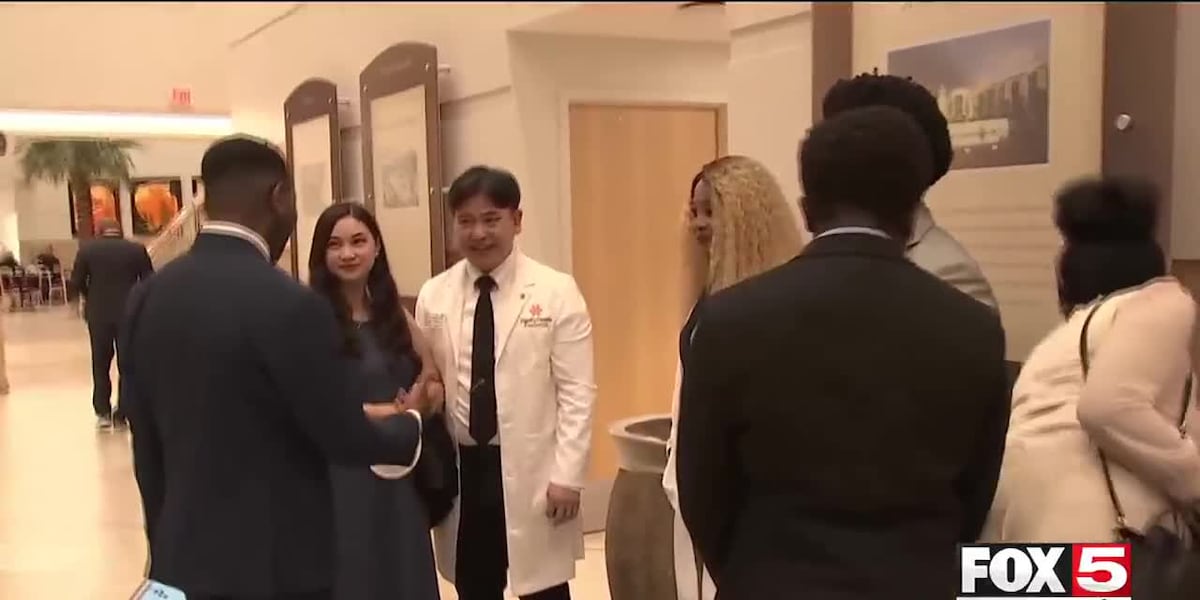 New doctors celebrate during white coat ceremony in Las Vegas