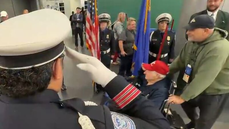 Local Korean and Vietnam War veterans returned home to Las Vegas Sunday after touring national...