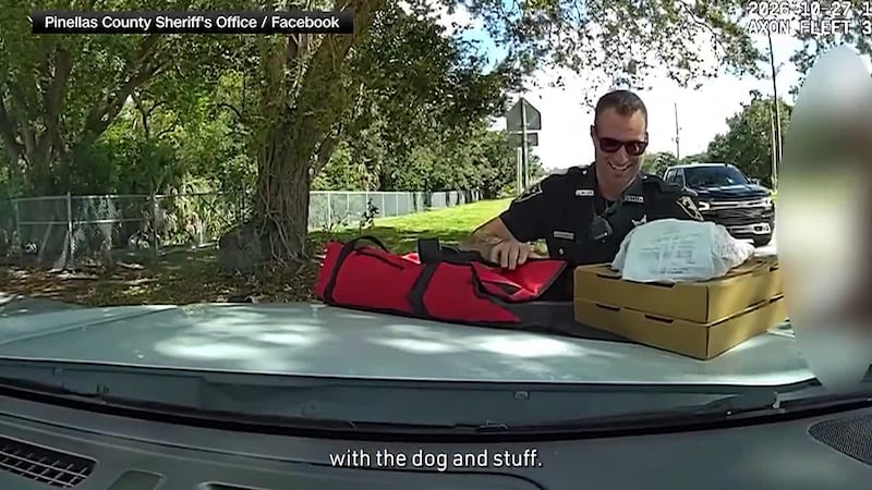 A Florida sheriff’s deputy can add a new job title to his resume -- pizza delivery guy.
