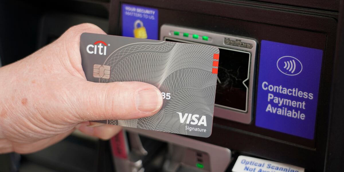 Visa warning people of digital pickpocketing this holiday season Visa warning people of digital pickpocketing this holiday season